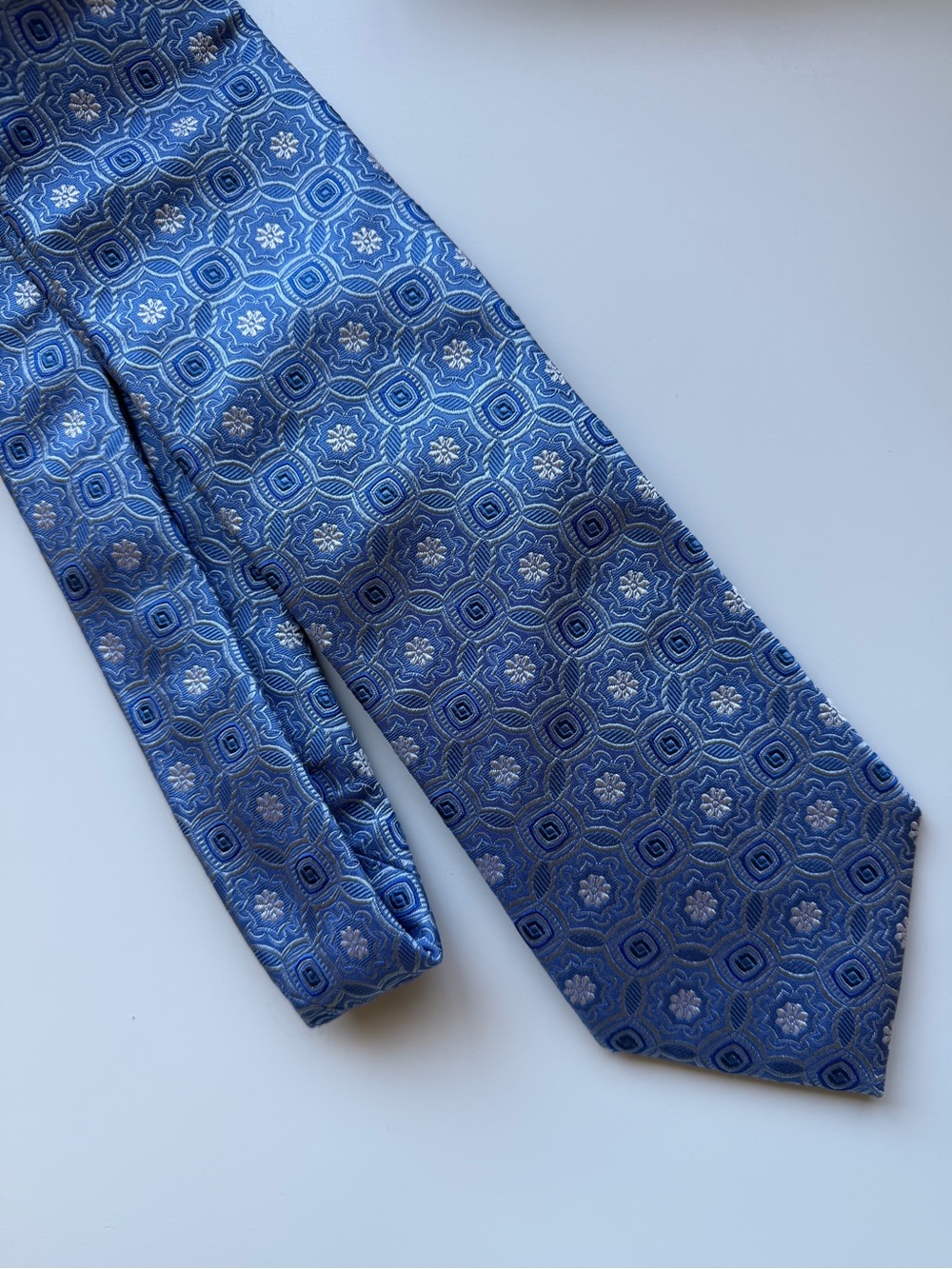 Yves Saint Laurent YSL Blue Geometric Silk Tie